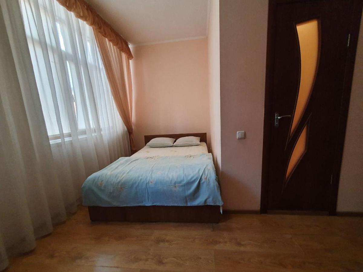 Мотель Карман Kijów Zewnętrze zdjęcie